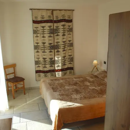 Ada - Theater וילה טיניאלה